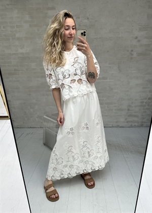 Fia embroiedery bluse Hvid Neo Noir 